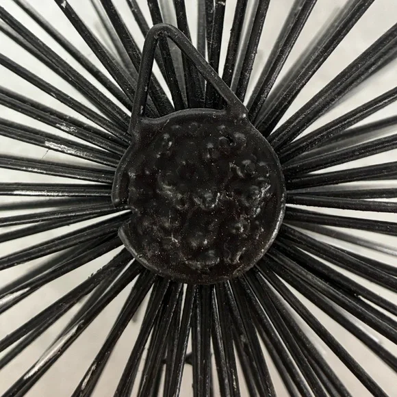 Set of Three Silver Color Retro Inspired Star Burst Wall Art or Table Art. - Picture 7 of 8